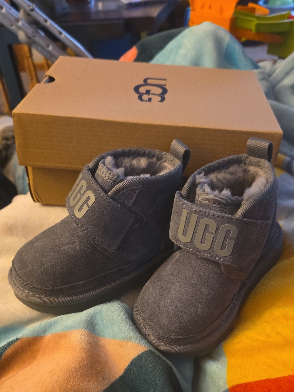 UGG Kids Charcoal Suede Shearling-Lined Boot